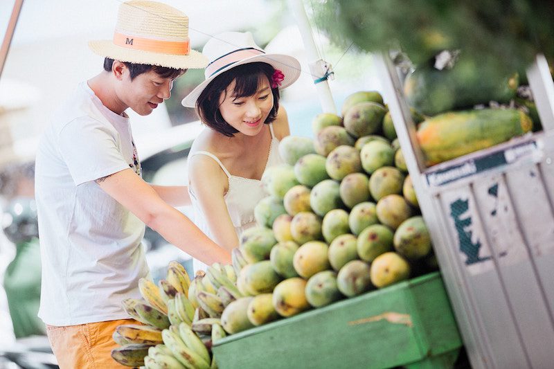 Couple buying healthy food