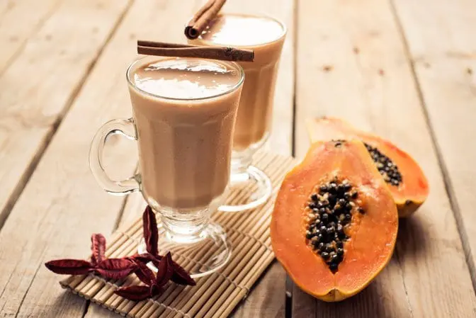 Papaya juice with cinnamon