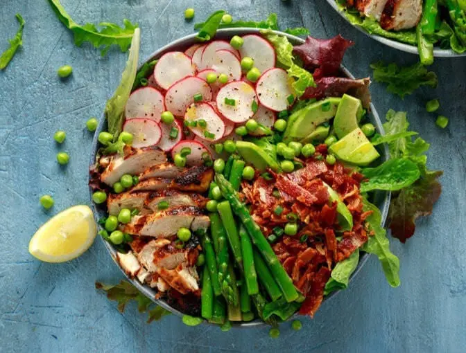 Chicken chive salad with asparagus