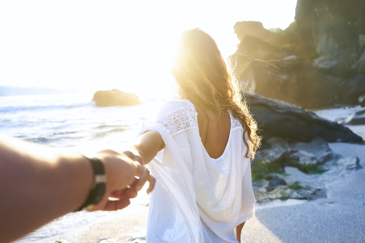 couple holding hands