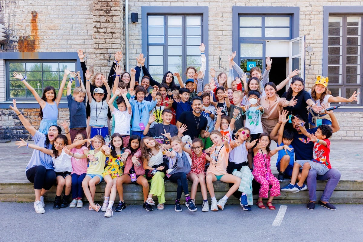 Vishen, the founder of Mindvalley, with the participants of the Mindvalley for Kids program at Mindvalley University 2022 in Tallinn, Estonia