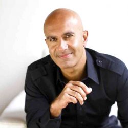 Robin Sharma is considered to be one of the top 5 leadership experts in the world., and the author of Mindvalley’s ‘Hero.