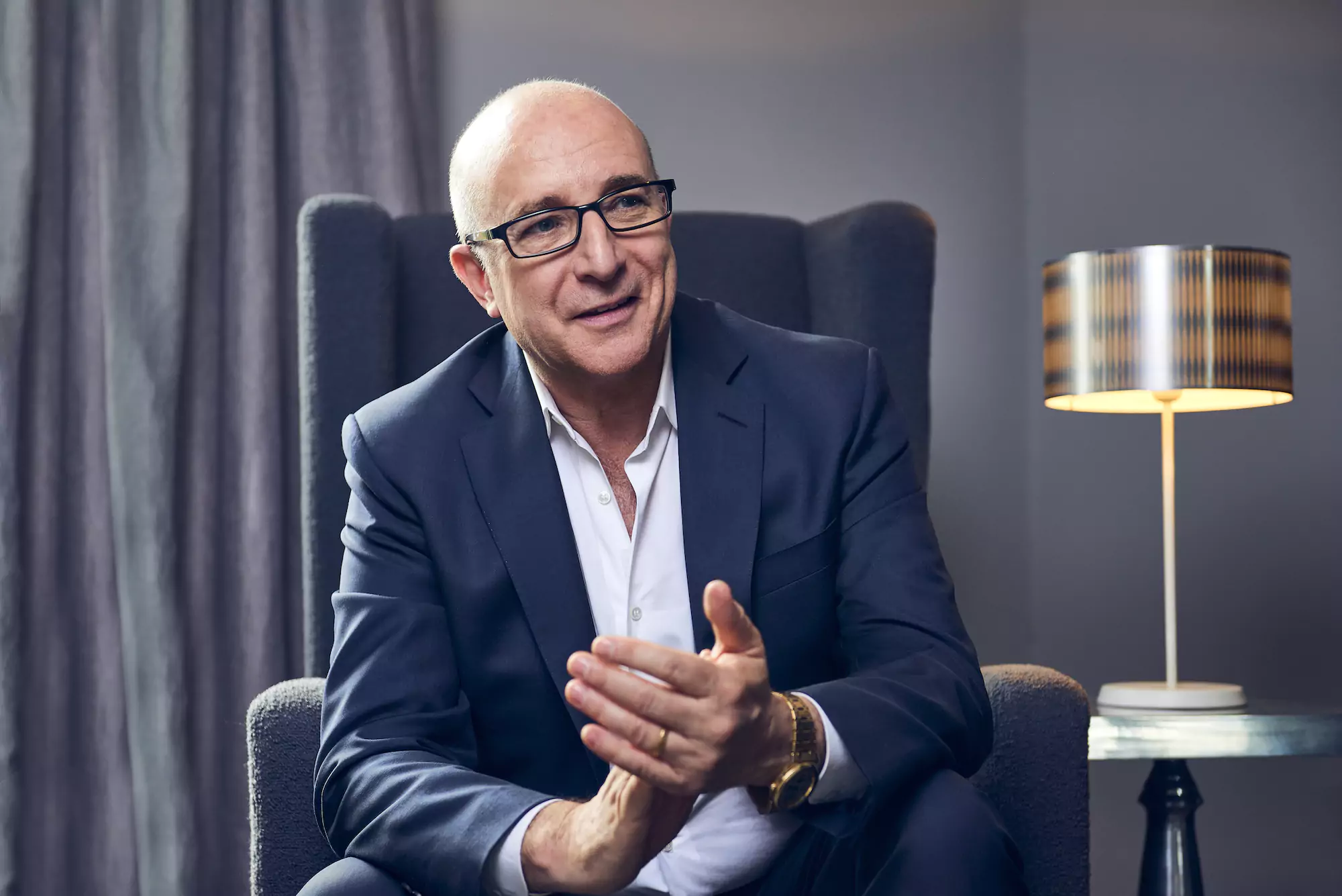 Paul McKenna, UK's #1 hypnotherapist and trainer of the Mindvalley Certified Hypnotherapist program