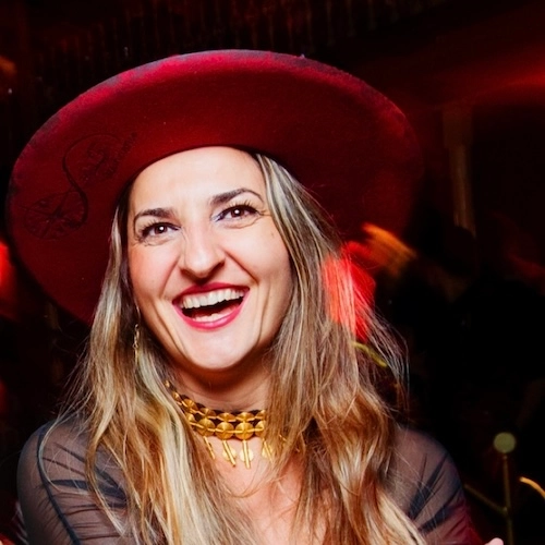 Andreea Tamas, conscious relationship expert for women