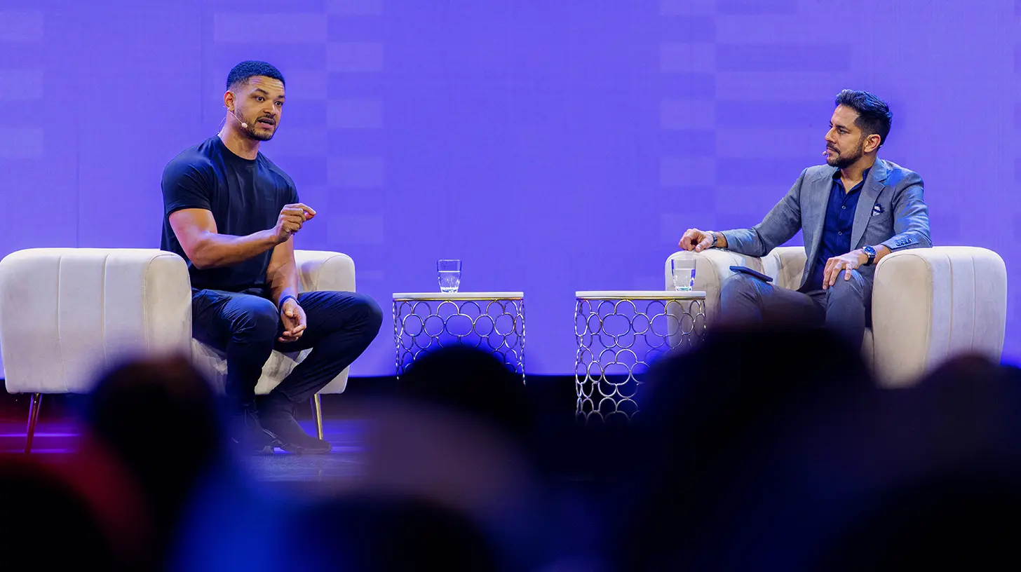 Steven Bartlett and Vishen Lakhiani on the Mindvalley stage at the Future Human event in Dubai