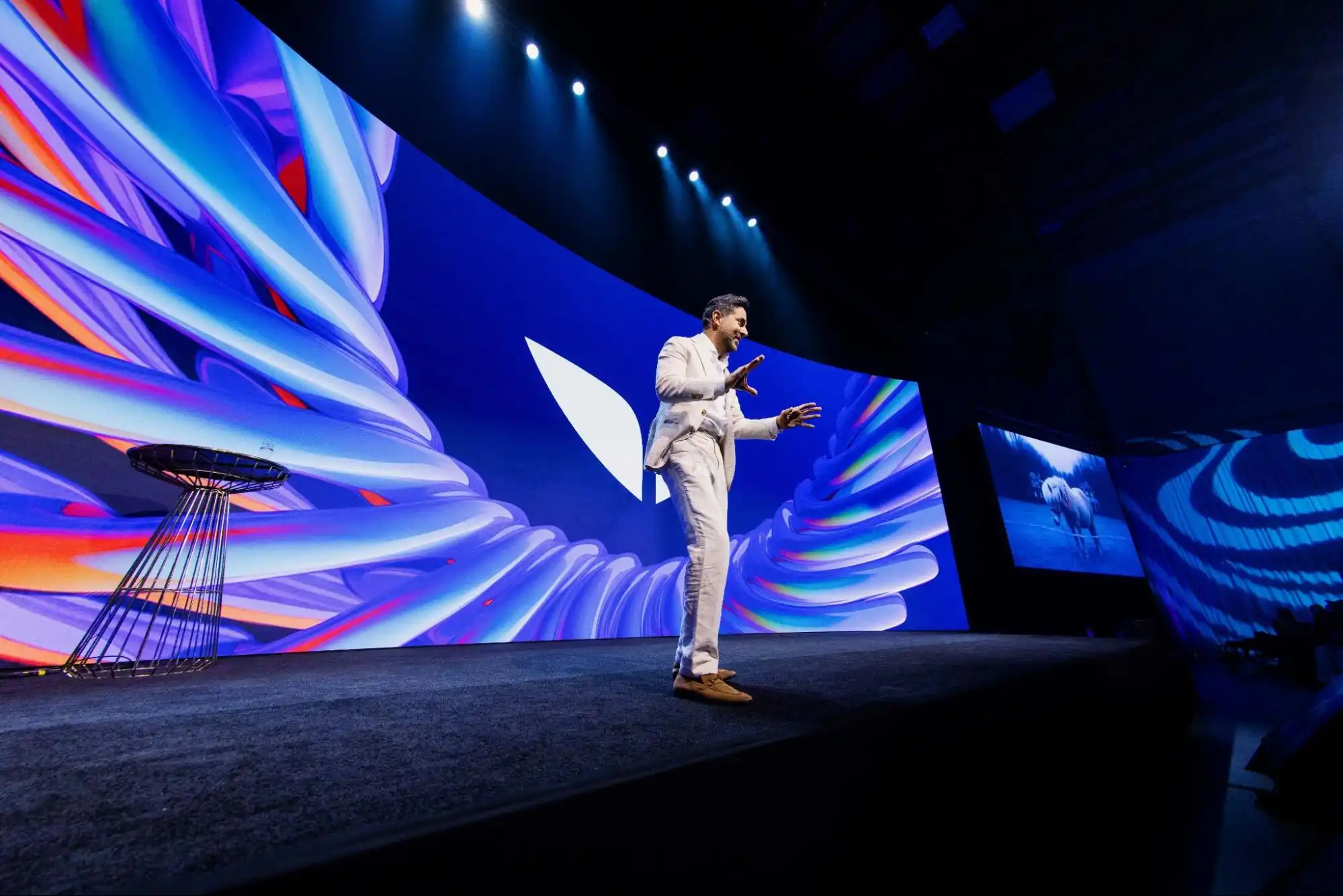 Vishen at Manifesting Summit 2025