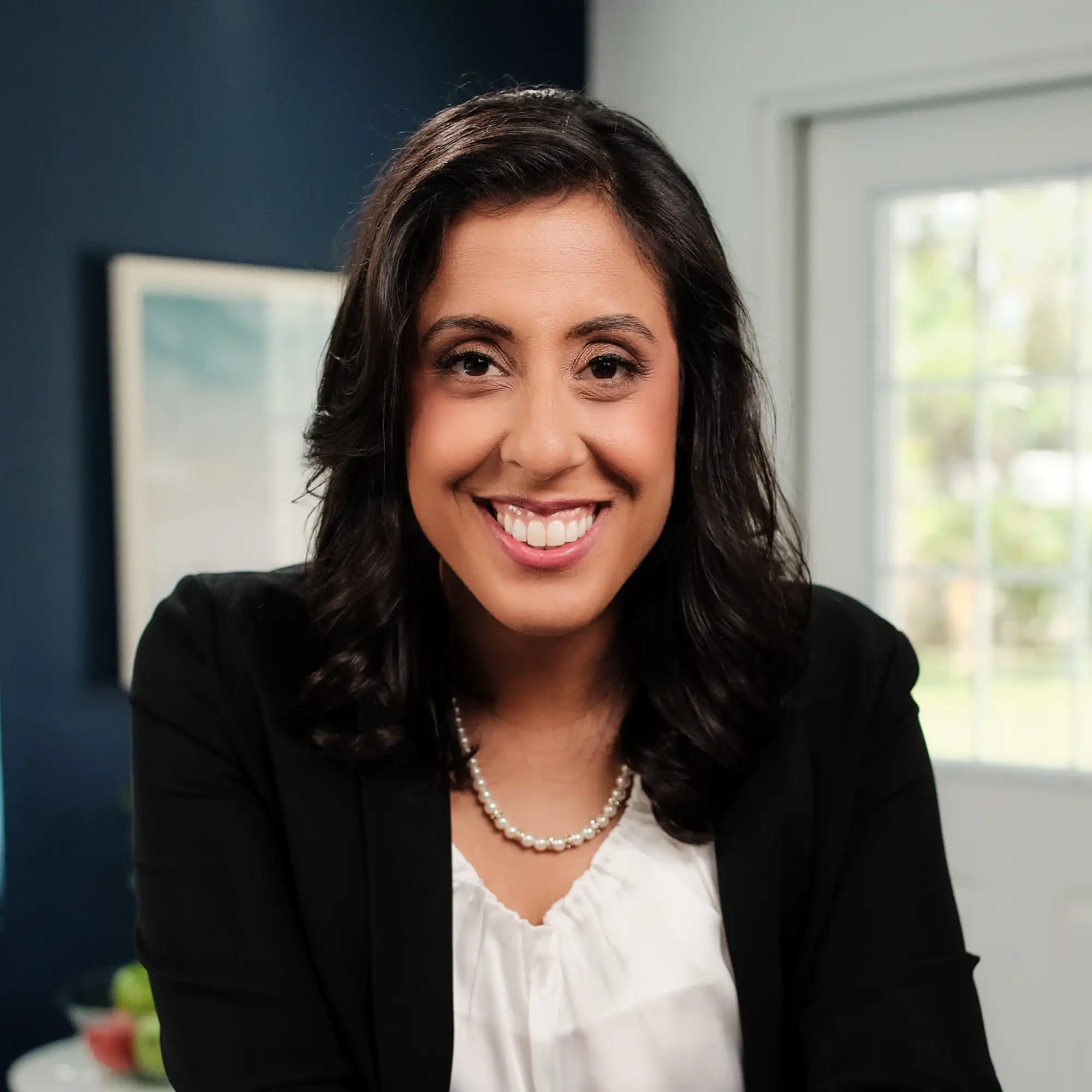 Erica Dhawan, trainer of Mindvalley's igital Body Language: The New Rules of Connection program