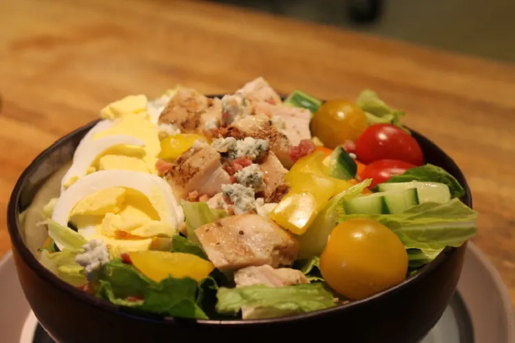 Classic Cobb Salad 