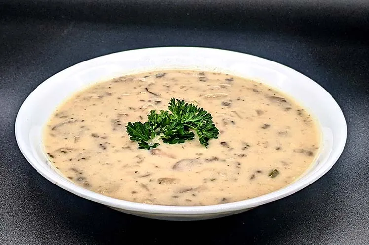 Cream of Mushroom Soup (16 oz)