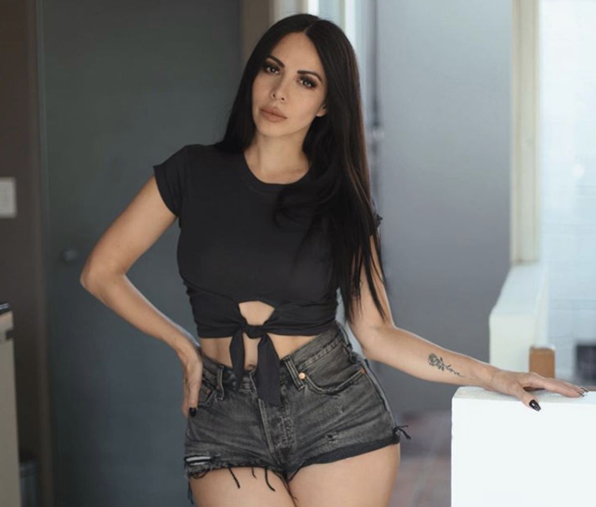 Jimena Sánchez consiente a sus fans en cuarentena (VIDEO) .