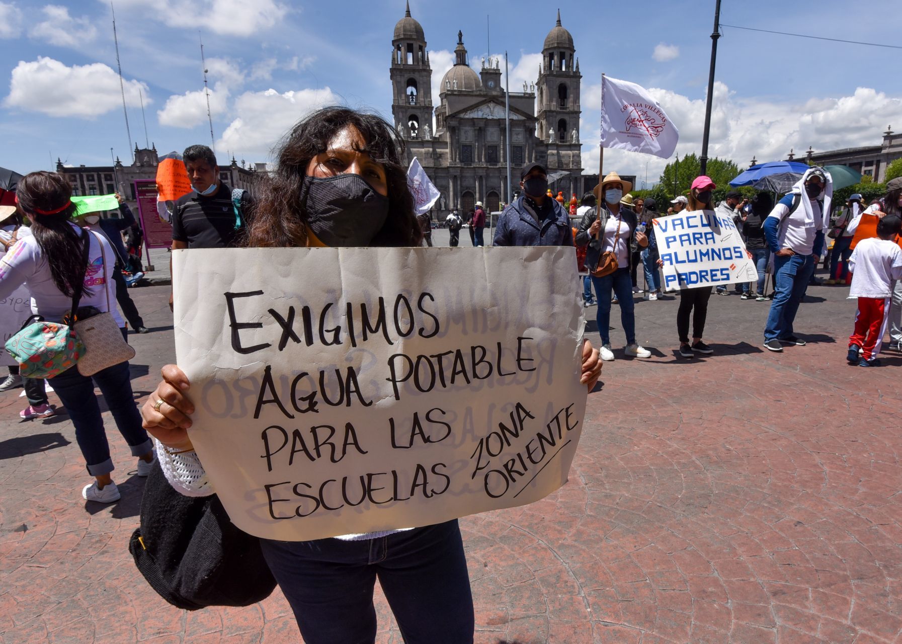 exigen regreso a clases seguro