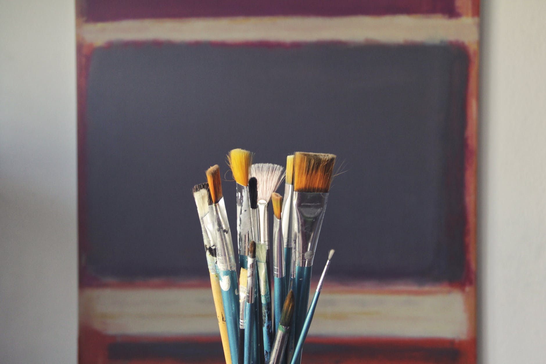 paintbrushes as a metaphor for keyword research