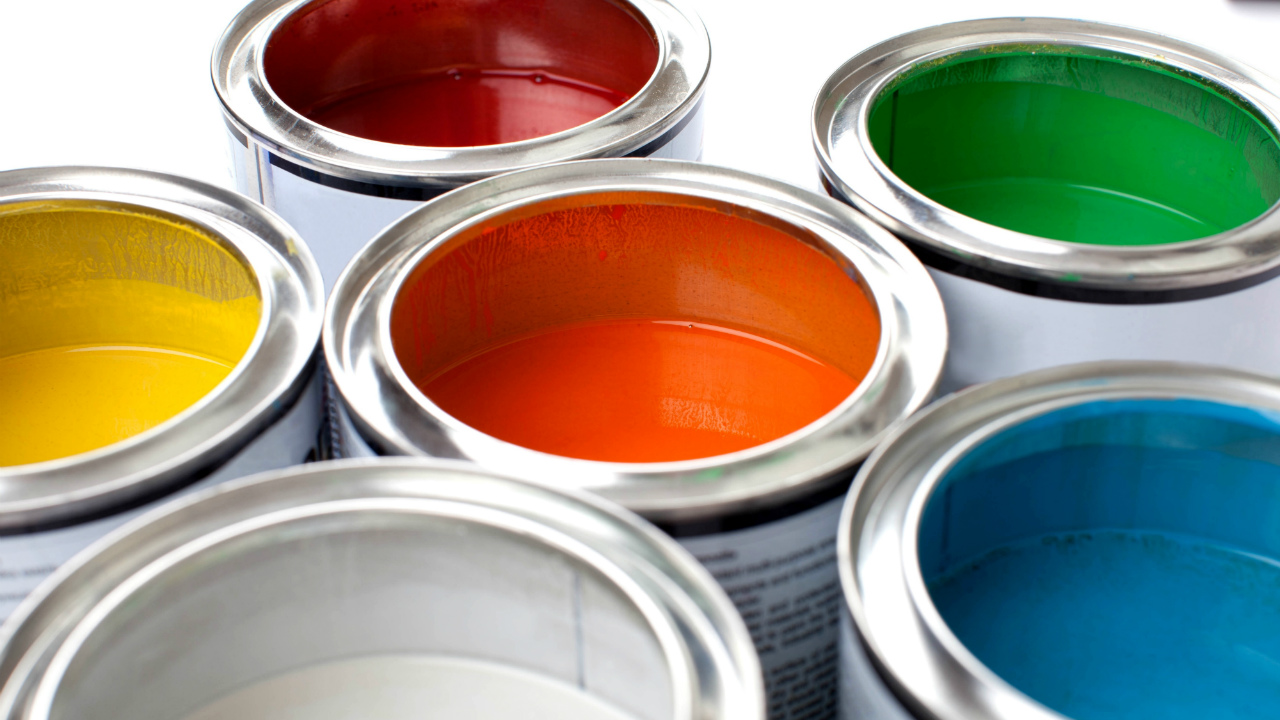 Choosing Exterior Paint Colors to Update Aging Homes