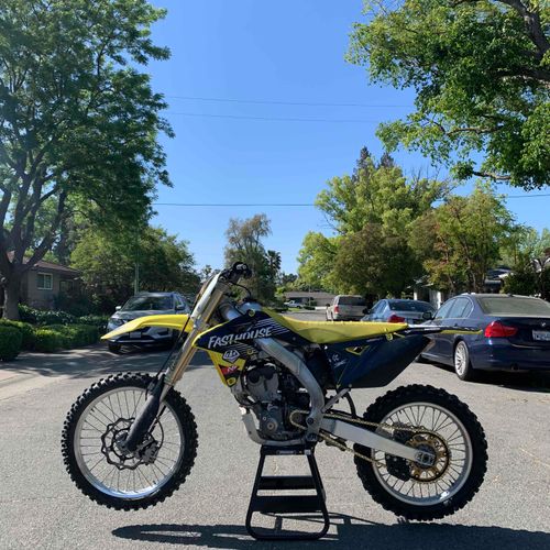 2011 Suzuki RMZ250