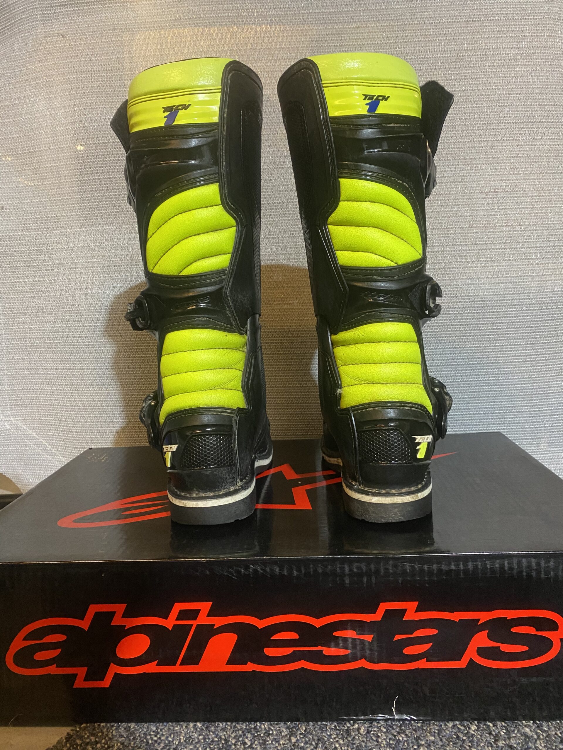 Alpinestars Tech 1 Boots - Size 9