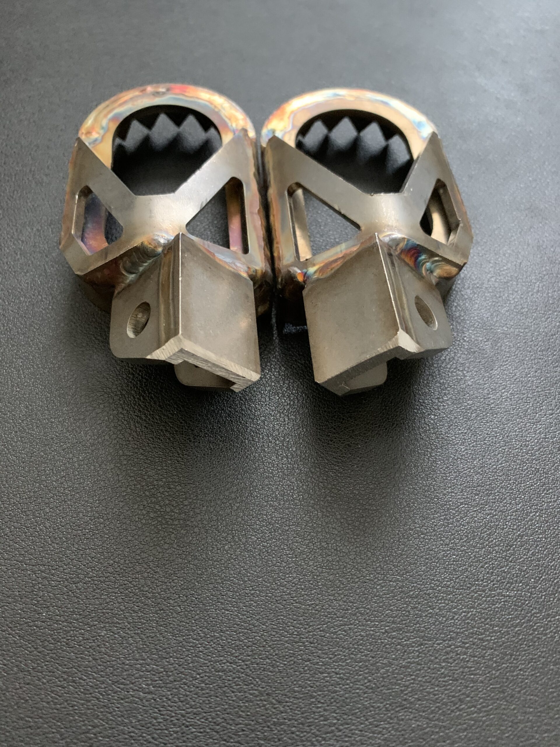 HONDA CRF110 & CRF125F 13-21 Factory looking Foot Pegs