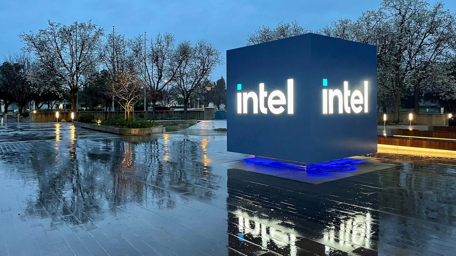 인텔리메이크 IntelliMake edge AI and manufacturing intelligence exchange architecture