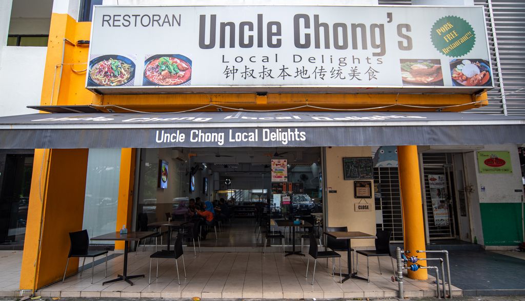 UNCLE CHONG LOCAL DELIGHTS