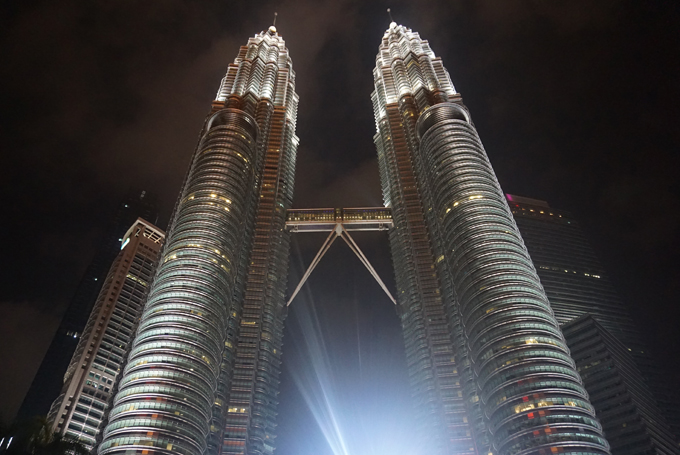 夜のマレーシアの風景