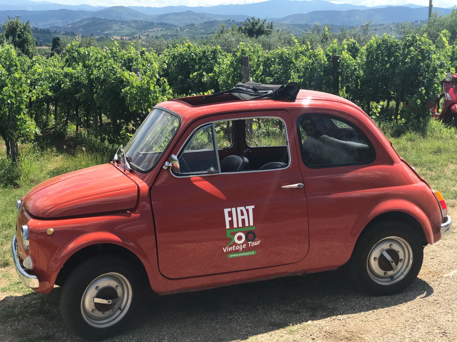 Vintage Fiat 500 Experience with Breakfast and a private driver