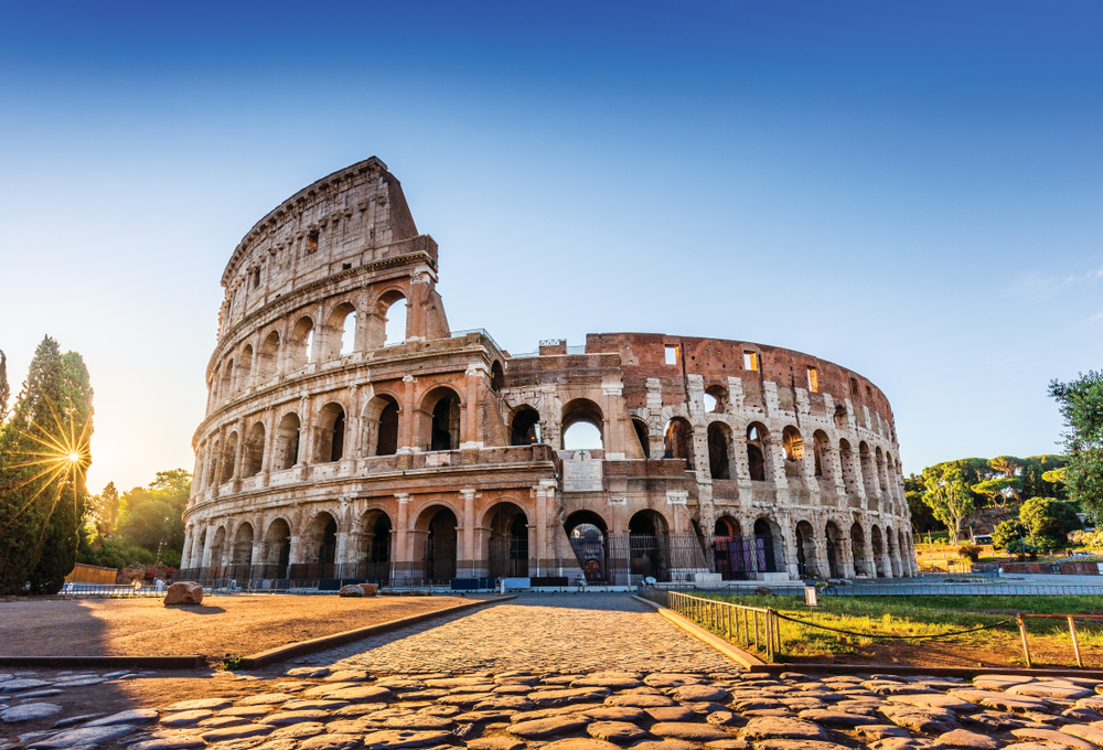 ¿Quién construyó el Coliseo?