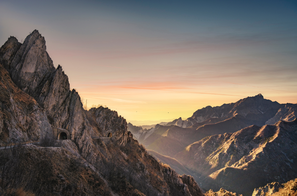 Are There Mountains & Lakes Near Florence?