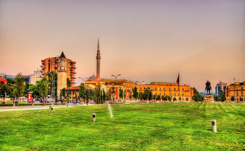 Tirana: best attractions and tips for sightseeing