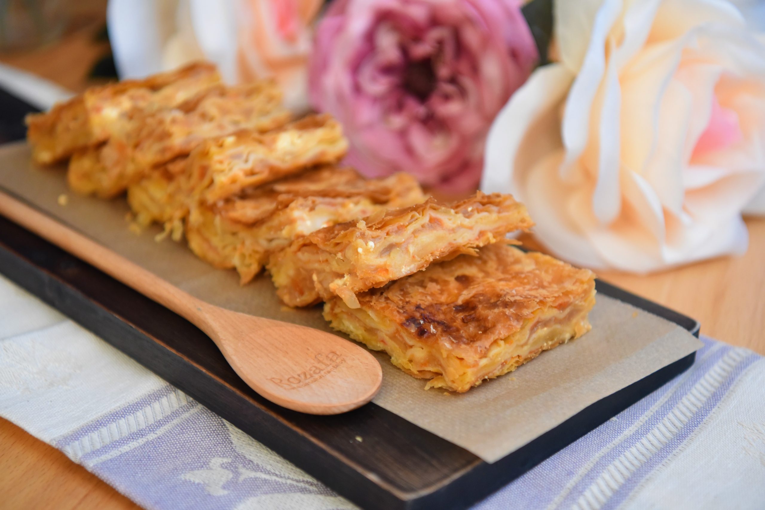 PIE WITH ONIONS AND TOMATOES (Byrek me qepë dhe domate)