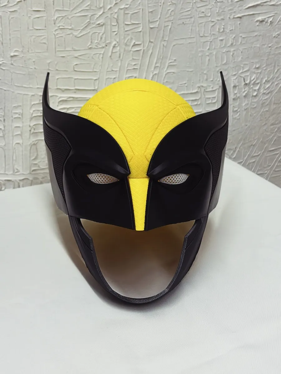 Máscara do Wolverine em tamanho real