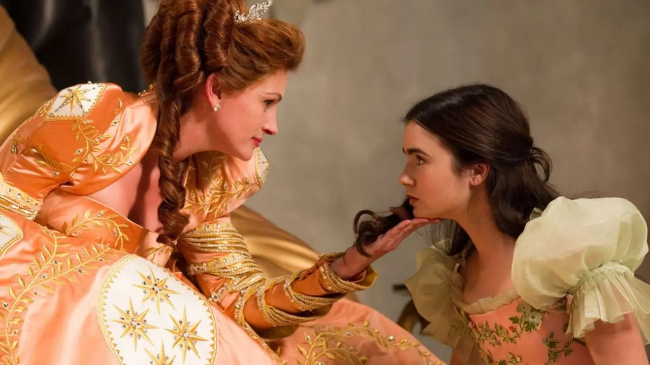 Mirror Mirror Review: Cheesy, Corny, and Utterly Uninspired Review of Mirror Mirror