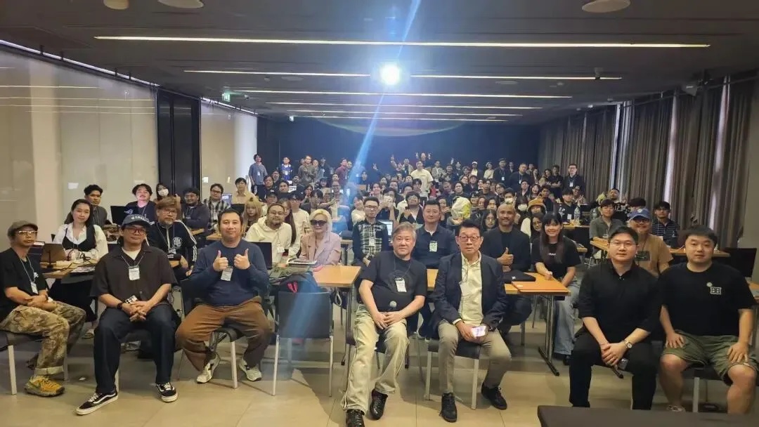 Participants and organizers at the Bangkok AIGC hackathon