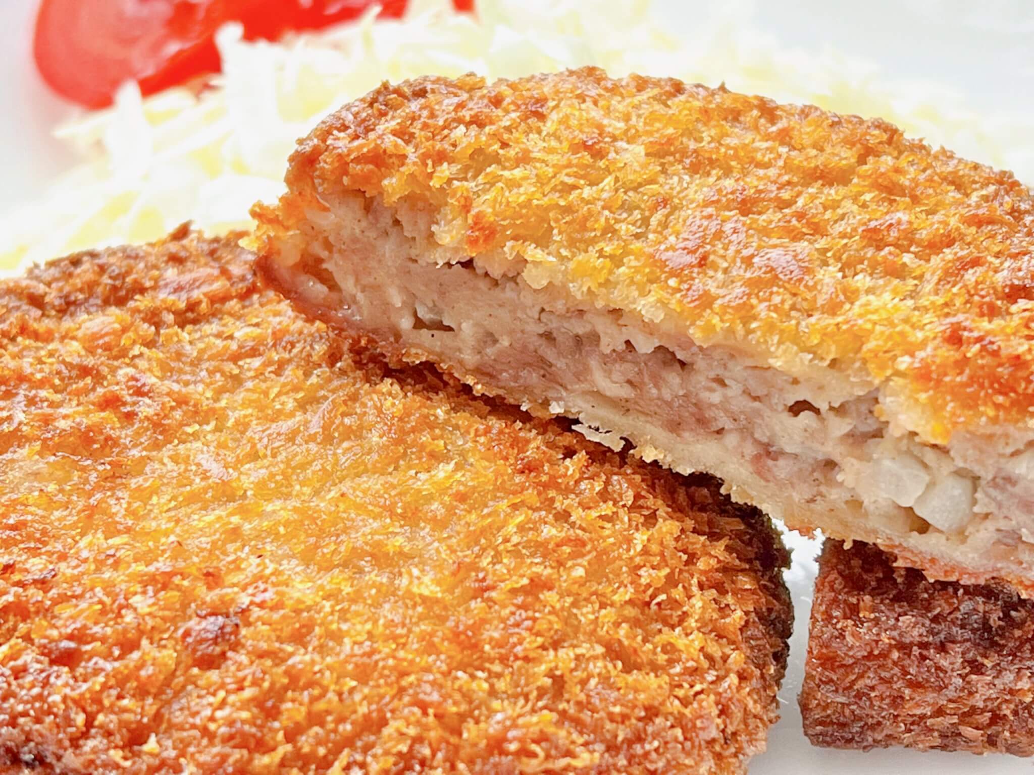 池口精肉店のミンチカツ】一度食べたら忘れられない美味しさ - なじみ