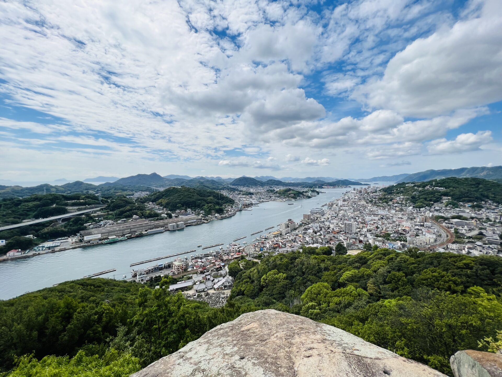 浄土寺不動岩展望台（広島・尾道） - なじみマガジン ONOMICHI ｜地域