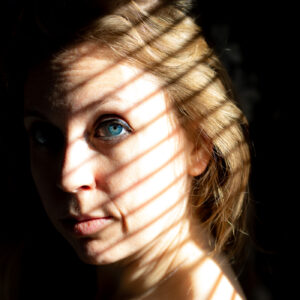 Lindsey Wismans - In the Shadows