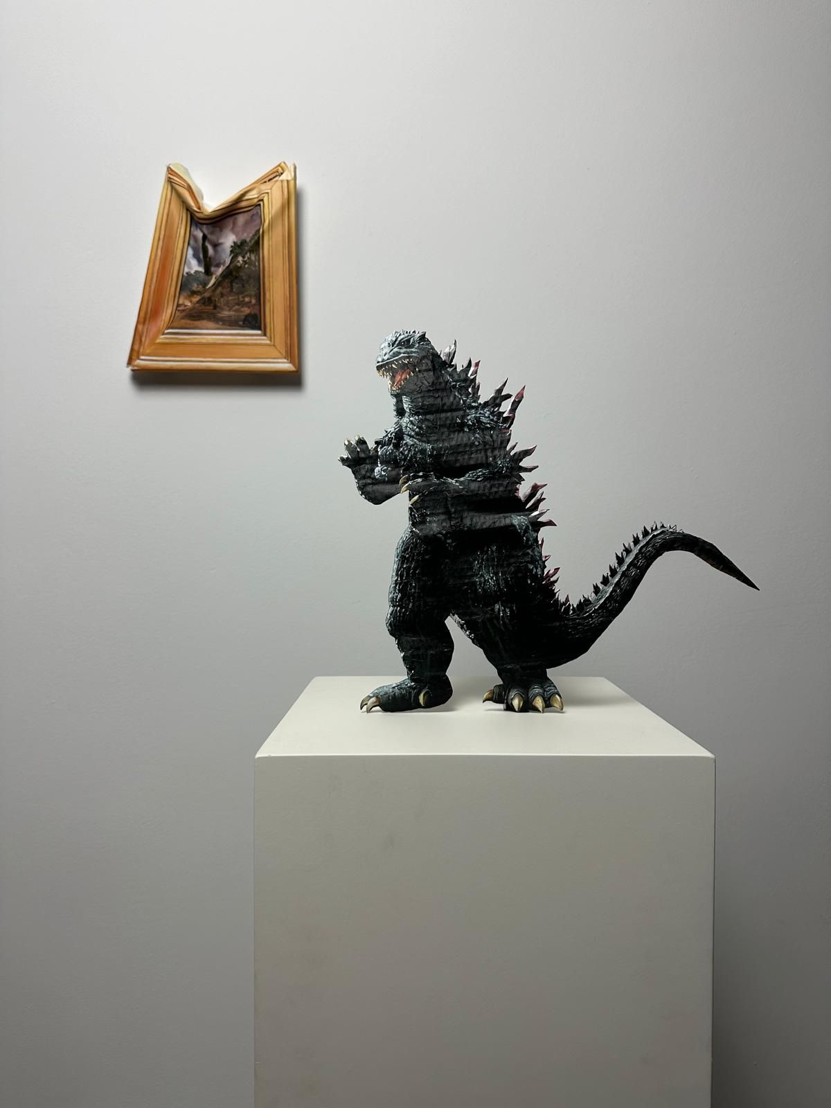 フリオ・アナジャ・キャバンディング / Julio Anaya Cabanding — Smashed painting. After Godzilla(left) / Godzilla toy(right)