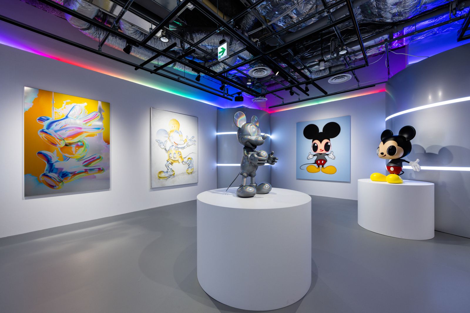 【新品未開封】『Mickey Mouse Now and Future』 Mickey Mouse Now and Future Limited Disney Edition Sofubi