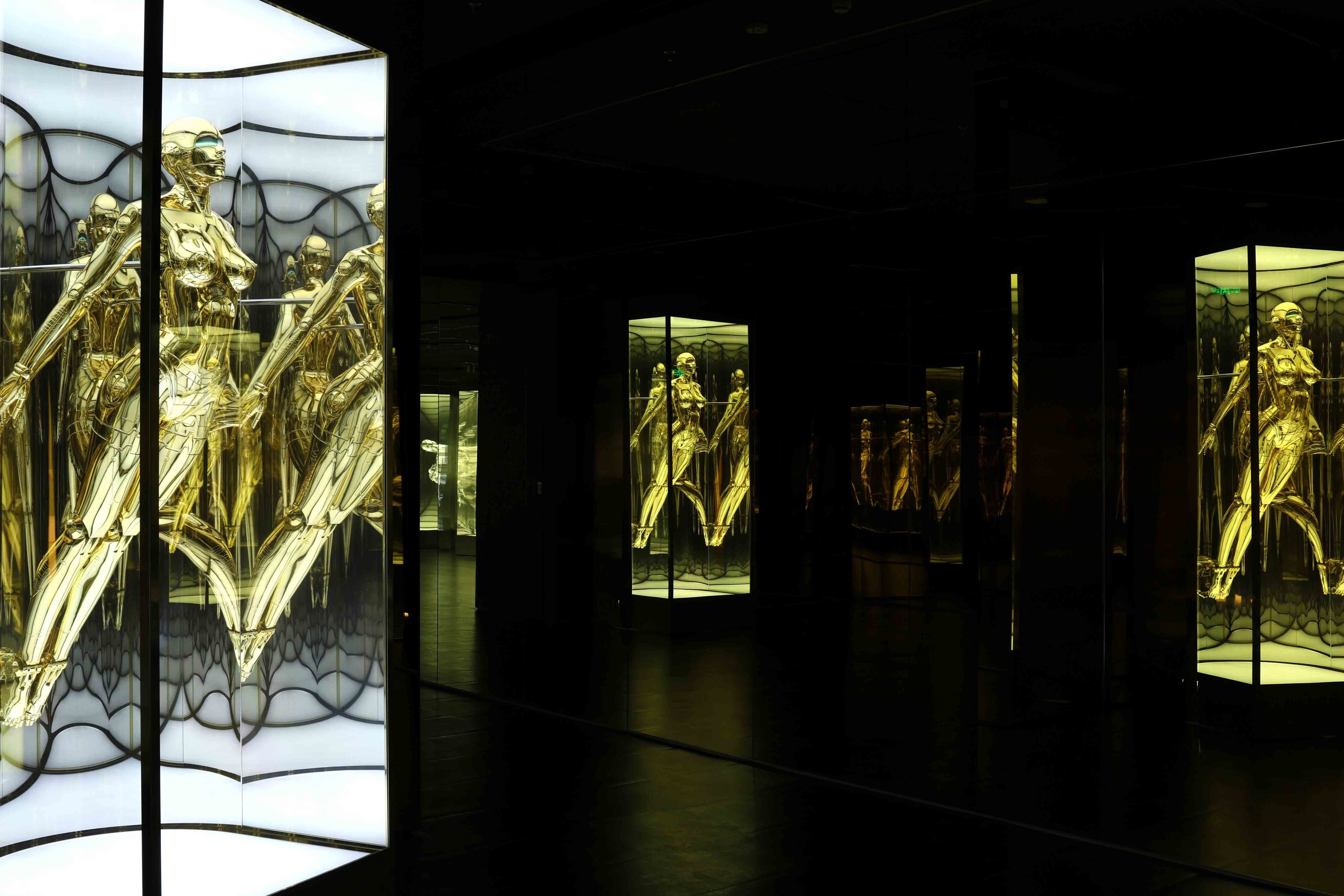 NANZUKA - Contemporary Art Gallery