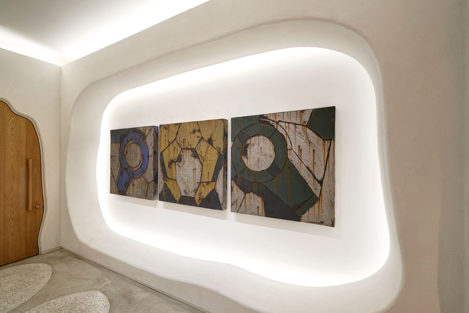 NANZUKA - Contemporary Art Gallery