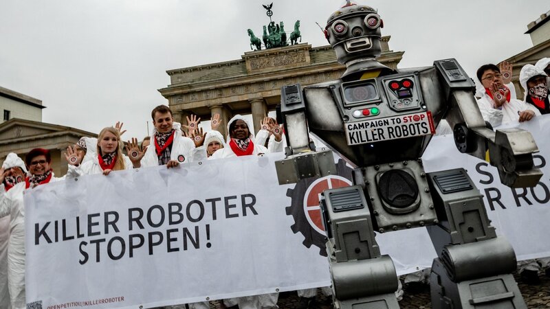 Civil szervezetek Berlinben tüntettek a "gyilkos robotok" elleni szabályokért