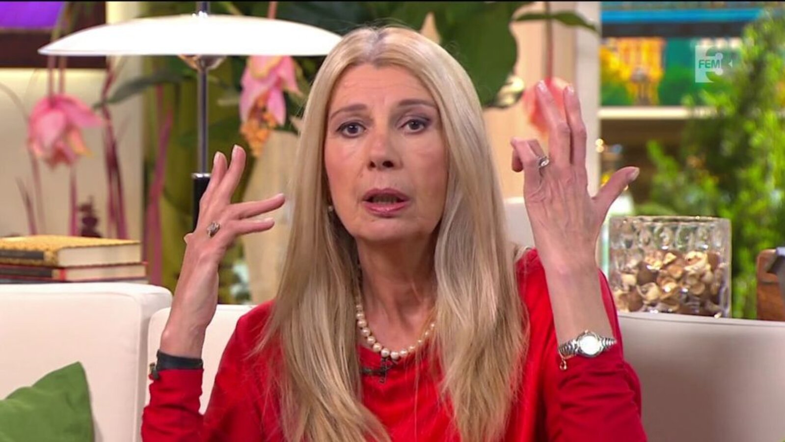 Akkora botrányba keveredett a magyar újságíró, hogy az Hollywoodból is ...