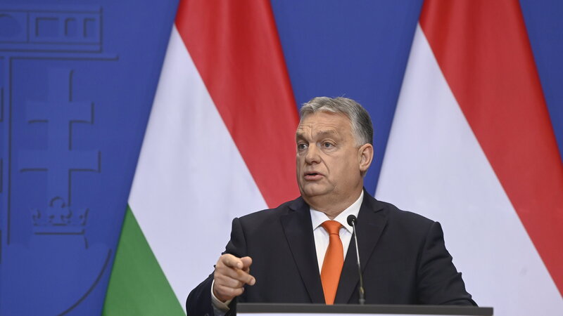 Orbán Viktor miniszterelnök a Kormányinfón