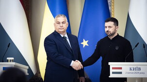 Rendkívüli hír: Orbán Viktor konvoja bajba került a békemisszió során