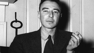 Hirosimába látogatott Robert Oppenheimer unokája