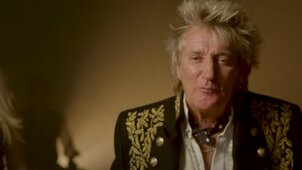 Felháborodott a magyar közönség, kifütyülték Rod Stewart koncertjén Zelenszkijt