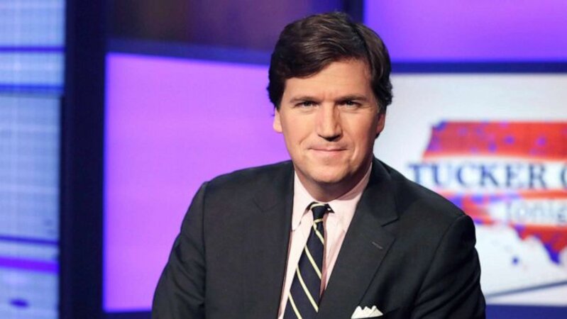 Tucker Carlson a nyilvánosság előtt 10 perccel tudta meg, hogy kirúgták