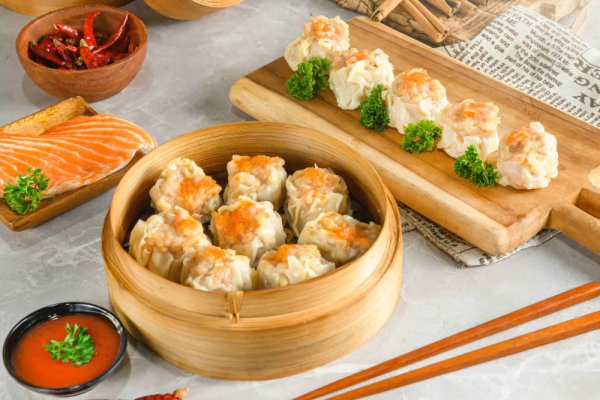 Bisa Jadi Ide Jualan, Simak Resep Dimsum Ayam Lembut Rasa Bintang Lima Ini!  | Narasi TV