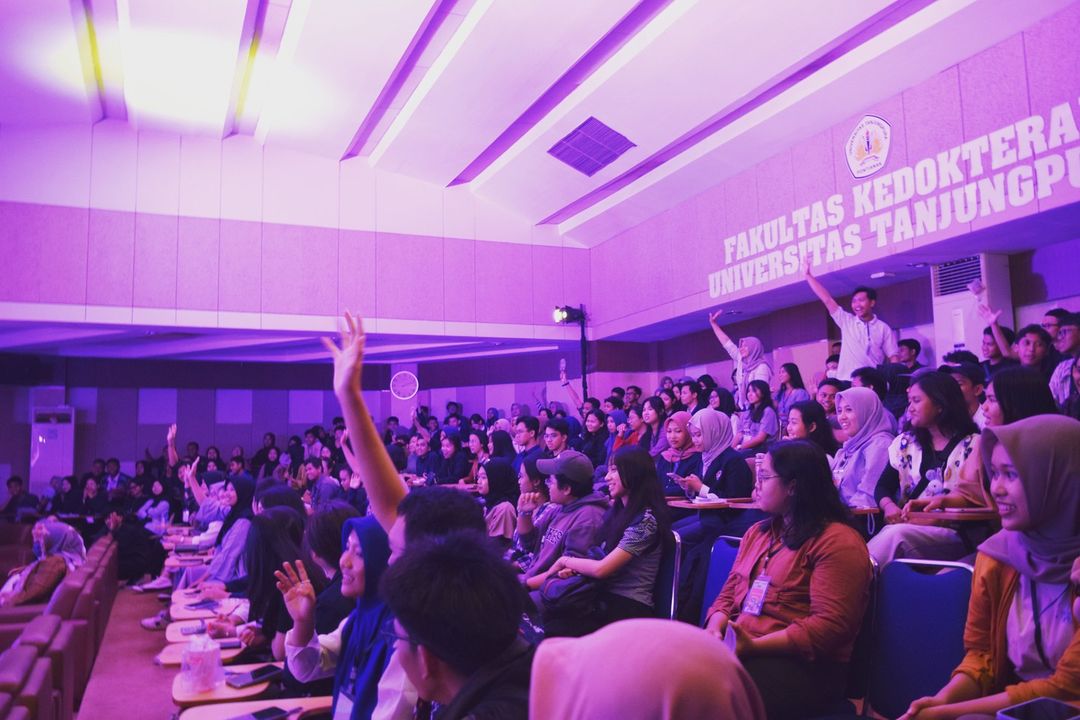 Mahasiswa Universitas Tanjungpura antusias mengikuti Roadshow SOS Goes to Campus 2023. Foto: Untan