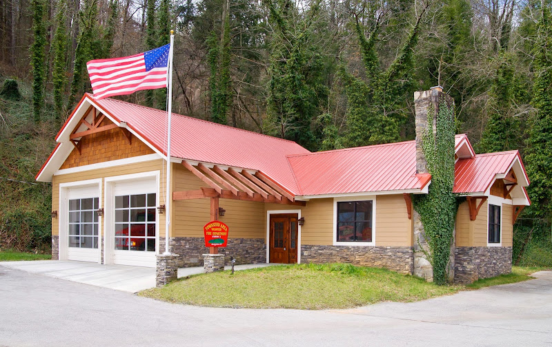 RC Roofing LLC