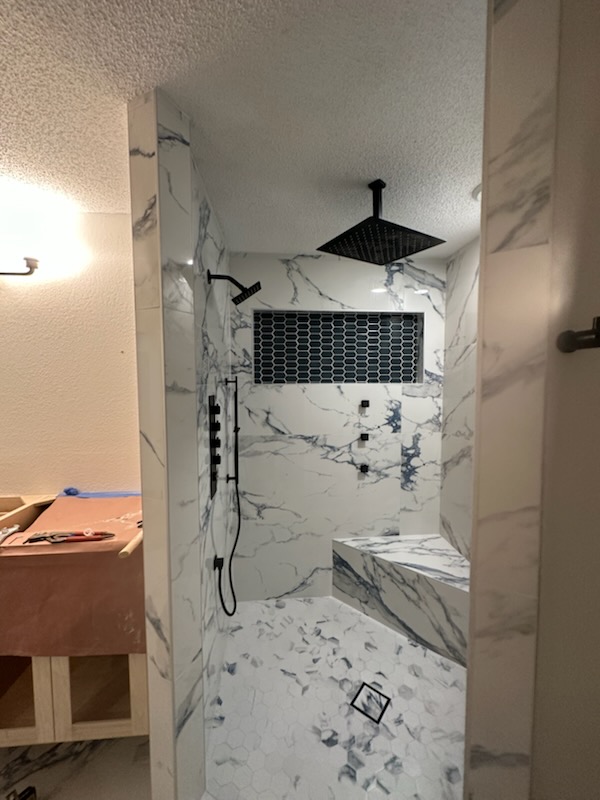 Avatar for Hector's Shower & Bath Renovations