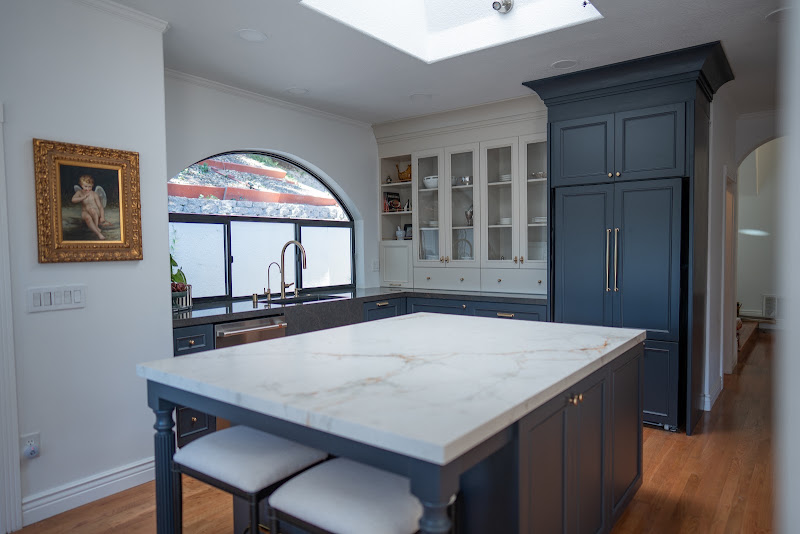 Elite cabinets & decoration
